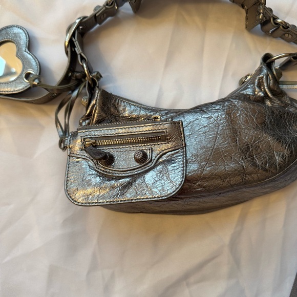 BALENCIAGA WOMEN'S LE CAGOLE SHOULDER BAG XS IN SILVER - AUTHENTIC - Picture 9 of 14
